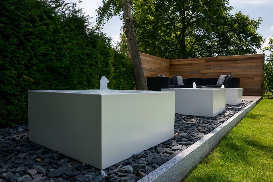 Onze Watertafel, de sfeermaker in uw tuin.